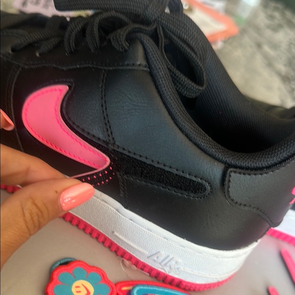 Nike Black and Pink Air Force One interchangeable Low-Top Sneakers - Picture 4 of 10